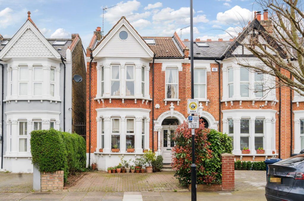 Egerton Gardens, Ealing, W13