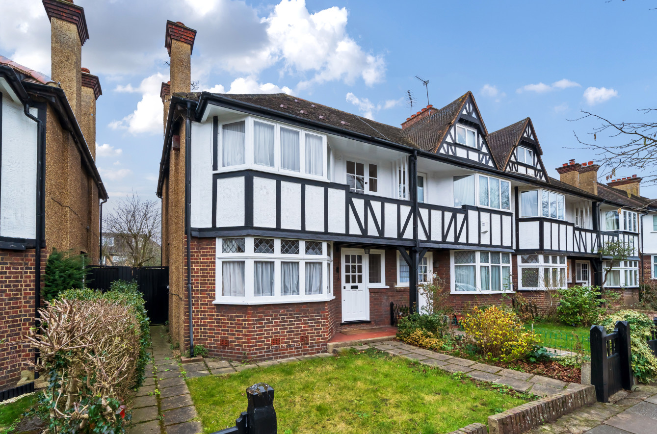 For sale, Hanger Hill Garden Estate Grimshaw Estate Agents