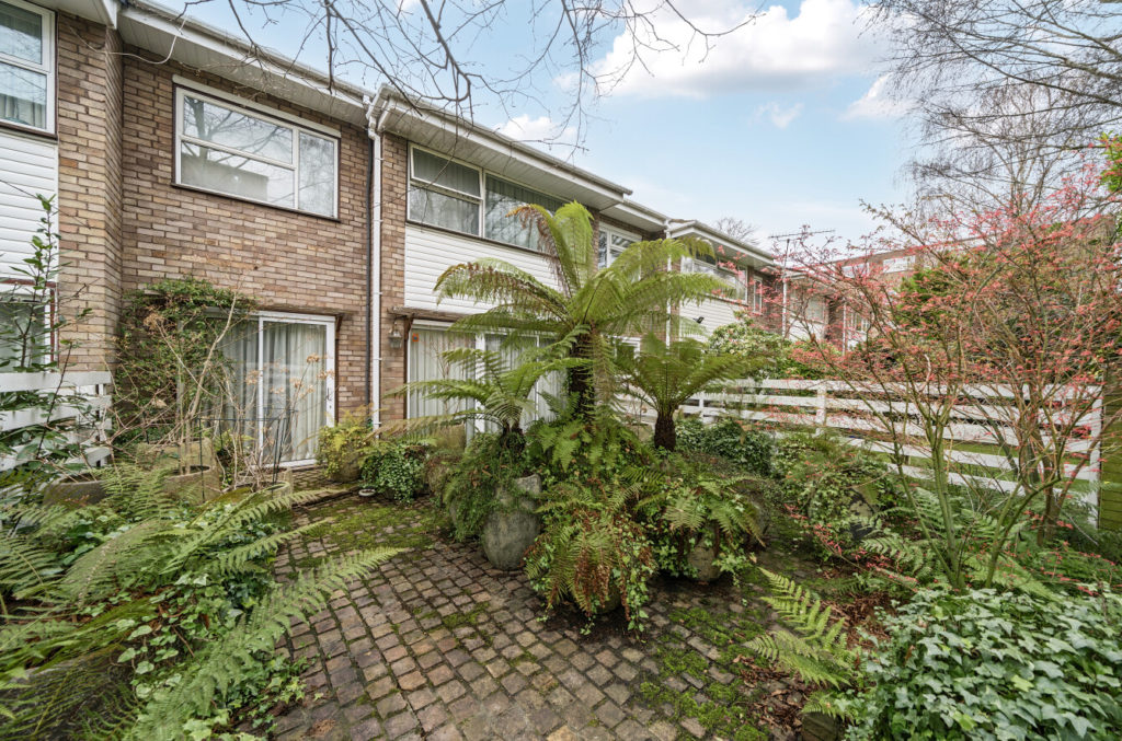Hardwick Green, Ealing, W13