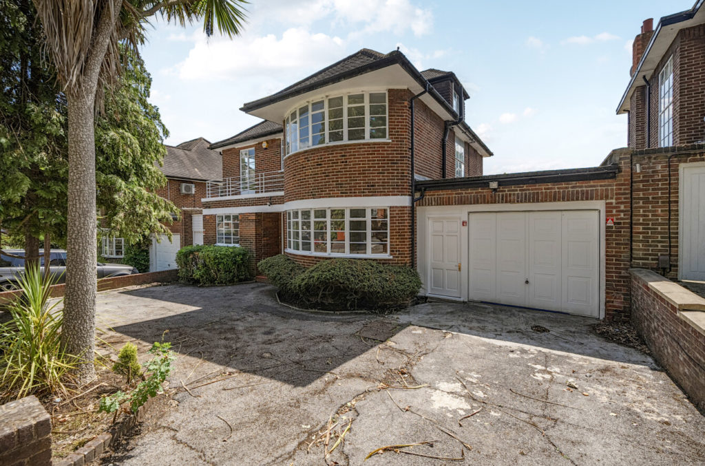 Heathcroft, Ealing W5 3BY