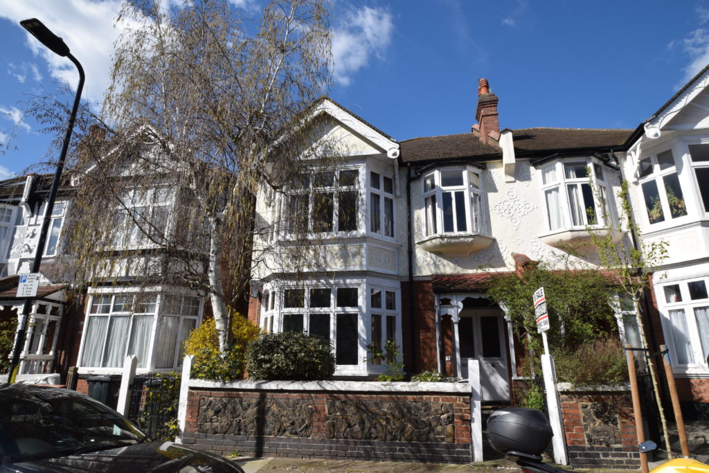 Fordhook Avenue, Ealing Common, W5