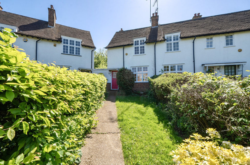 Fowlers Walk, Ealing, W5